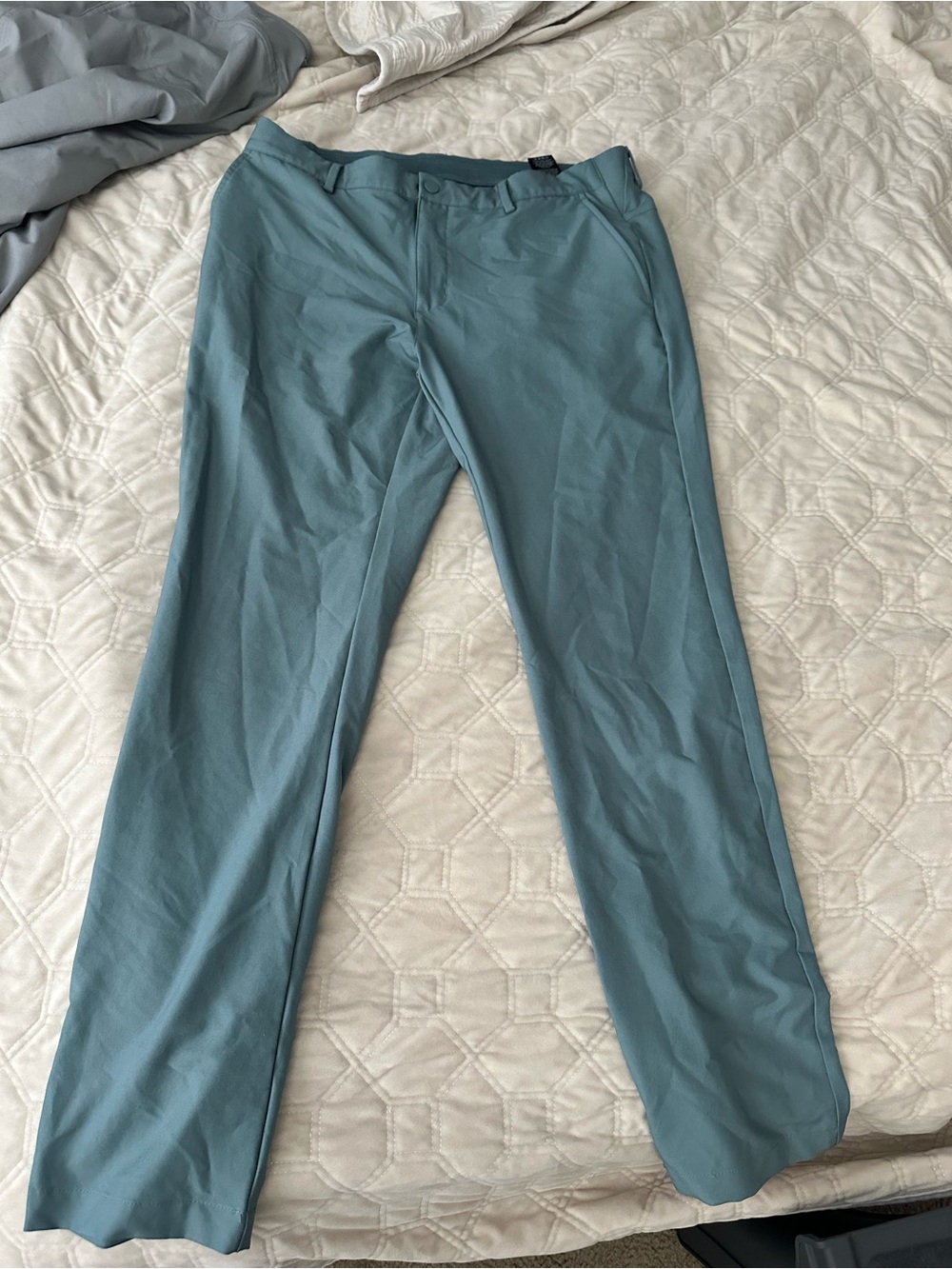 Greg Norman Collection Men's Straight-Leg Pants in Teal